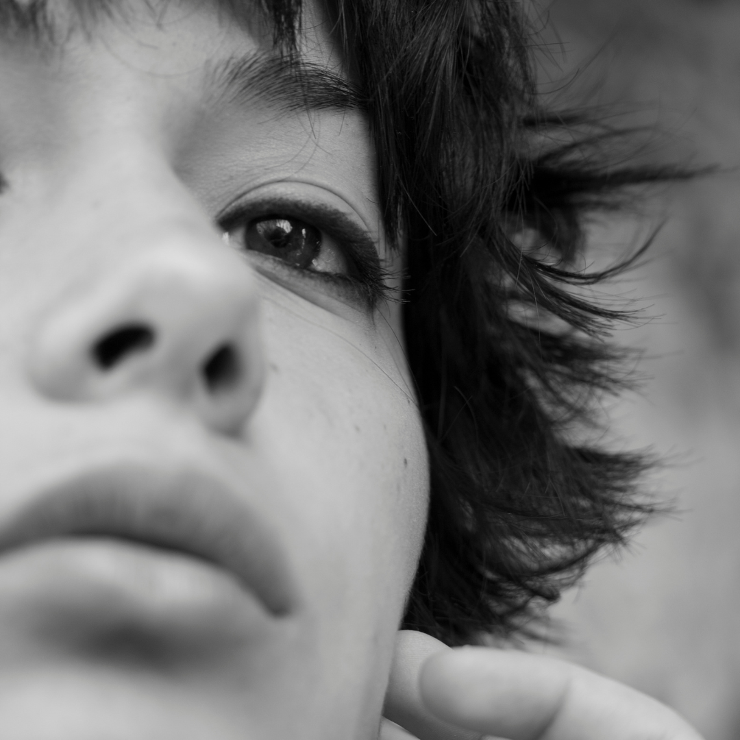 Are "Synthetic" Fragrance Ingredients Bad??? MOODEAUX®